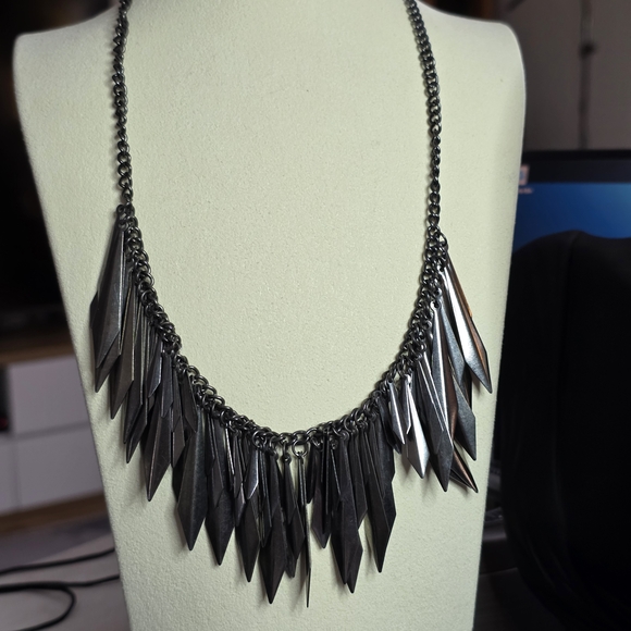 Jewelry - Metal Fringe Black Gloss Shards On Chain Necklace Heavy Weight